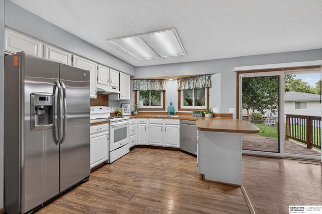 2106 Coventry Drive, Bellevue, NE 68123