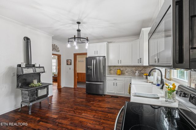 431 County Road 220, Athens, TN 37303