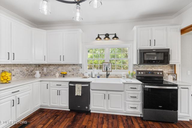 431 County Road 220, Athens, TN 37303