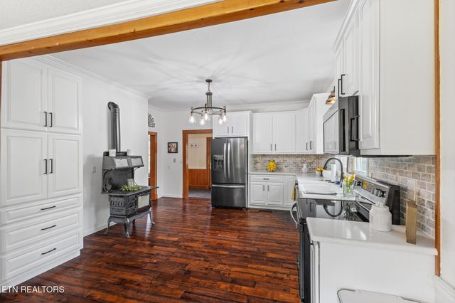 431 County Road 220, Athens, TN 37303