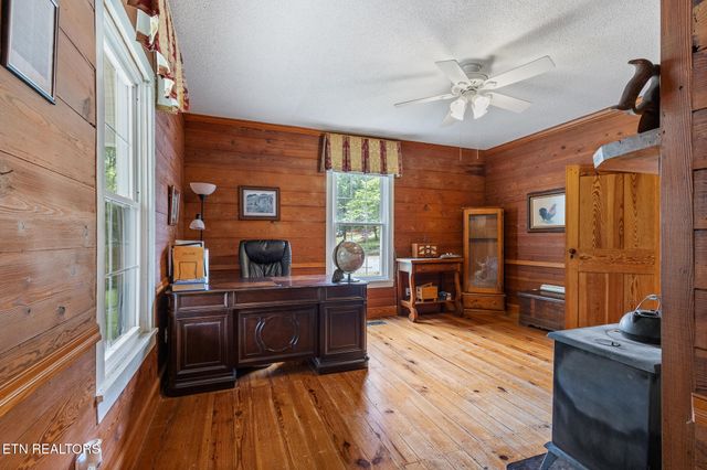 431 County Road 220, Athens, TN 37303