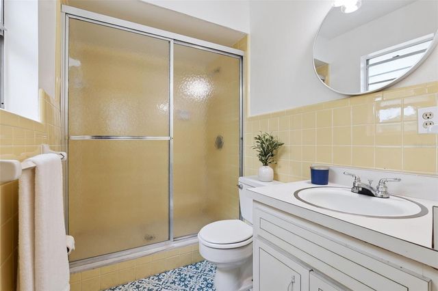 201 LIVE OAK LANE, Altamonte Springs, FL 32714