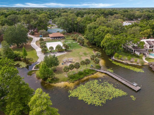 201 LIVE OAK LANE, Altamonte Springs, FL 32714