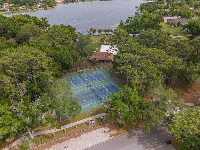 201 LIVE OAK LANE, Altamonte Springs, FL 32714