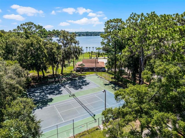 201 LIVE OAK LANE, Altamonte Springs, FL 32714