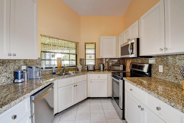 6027 Parkwalk Dr 0, Boynton Beach, FL 33472