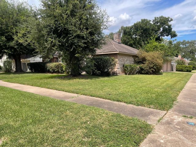 12327 Welland Drive, Houston, TX 77031