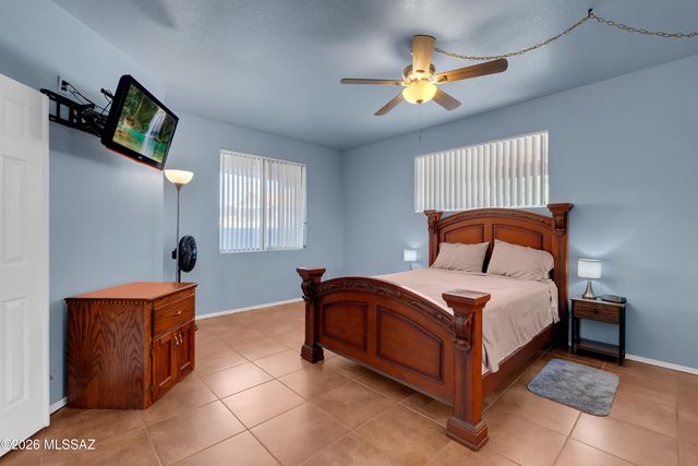 3537 W Camino De Urania, Tucson, AZ 85741
