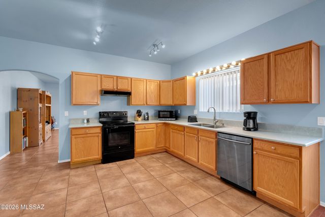 3537 W Camino De Urania, Tucson, AZ 85741