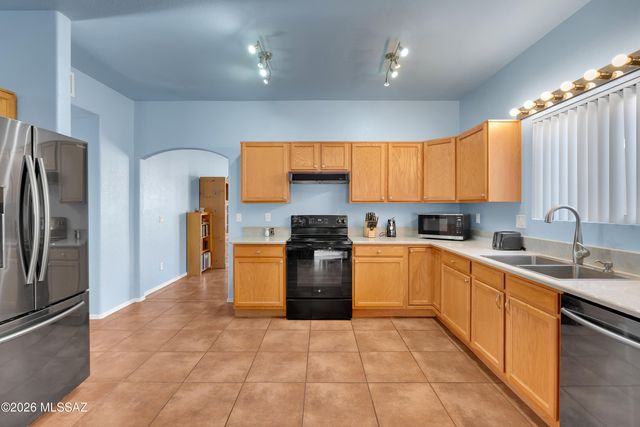 3537 W Camino De Urania, Tucson, AZ 85741