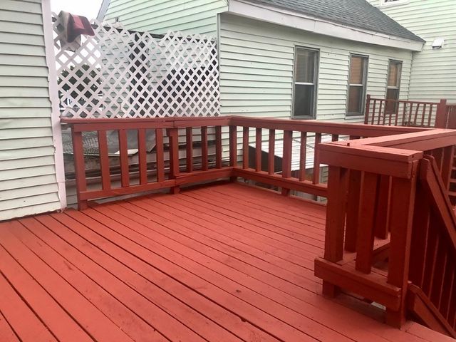 15 4th Street, Lowell, MA 01850