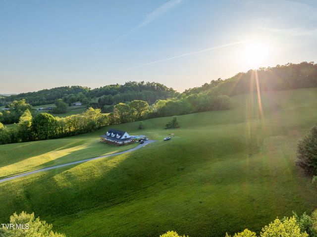 2188 Highway 75, Blountville, TN 37617