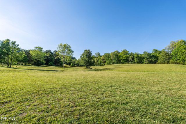2188 Highway 75, Blountville, TN 37617