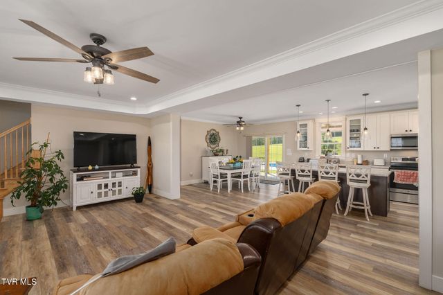 2188 Highway 75, Blountville, TN 37617