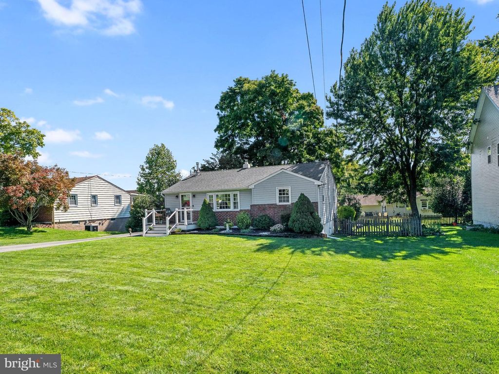 219 PERSHING AVE, Horsham, PA 19044 — photo 3