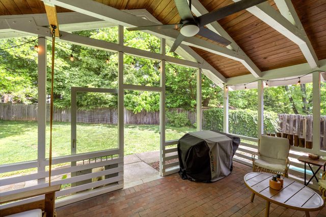 607 Camino Drive, Lexington, KY 40502