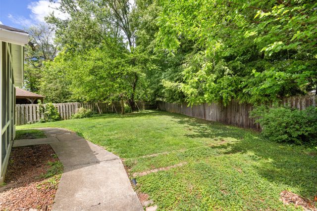 607 Camino Drive, Lexington, KY 40502