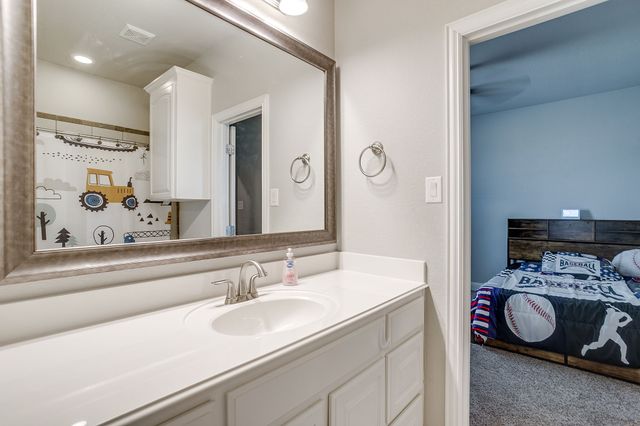 7912 Loma Lane, Godley, TX 76044