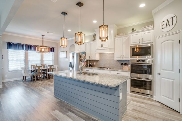 7912 Loma Lane, Godley, TX 76044