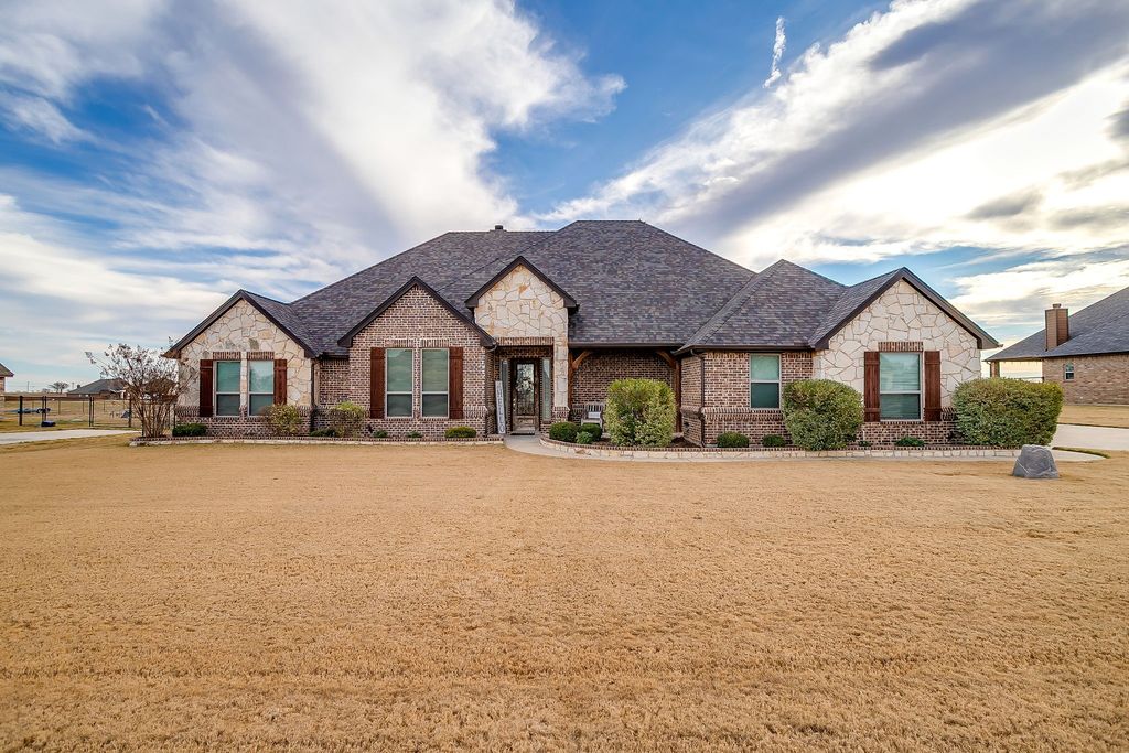 7912 Loma Lane, Godley, TX 76044