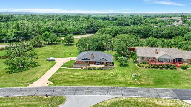 117 Kiowa Drive S, Lake Kiowa, TX 76240