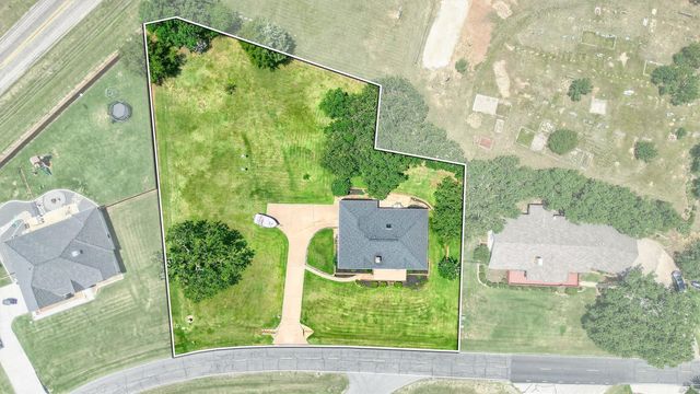 117 Kiowa Drive S, Lake Kiowa, TX 76240
