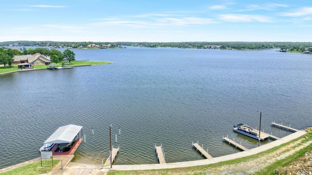 117 Kiowa Drive S, Lake Kiowa, TX 76240