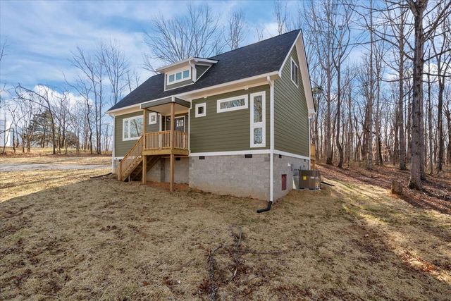 1050 Promise Land Rd, Charlotte, TN 37036