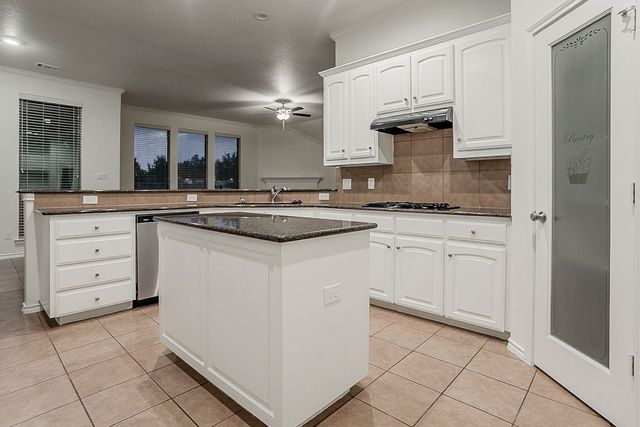 14053 Wrangler Way, Fort Worth, TX 76052