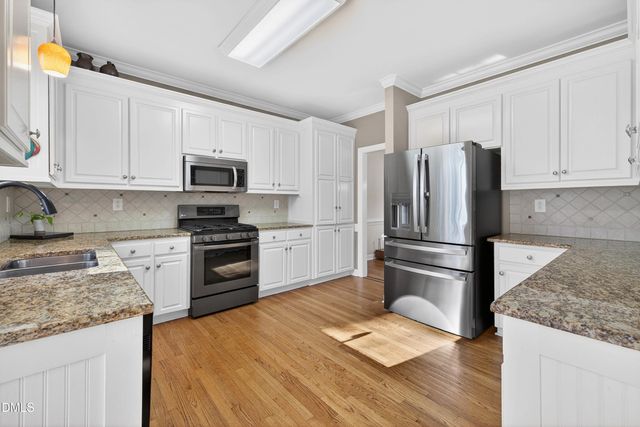 5009 Kinderston Drive, Holly Springs, NC 27540