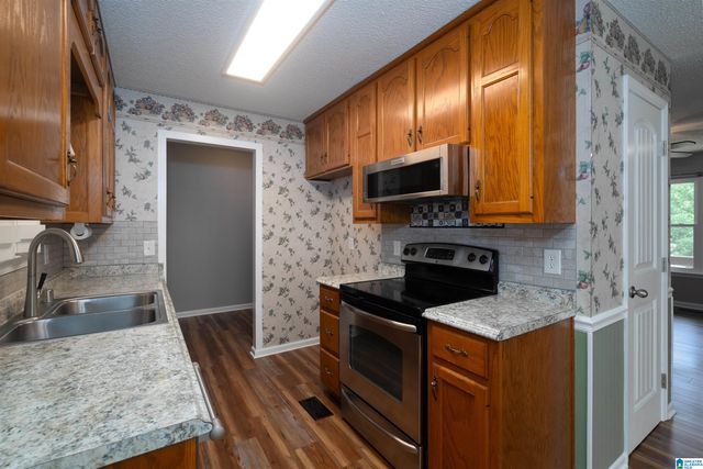 3990 BLACK HAWK DRIVE, Bessemer, AL 35022