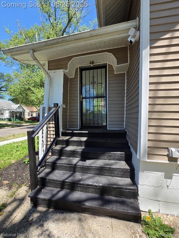 18910 Wormer Street, Detroit, MI 48219