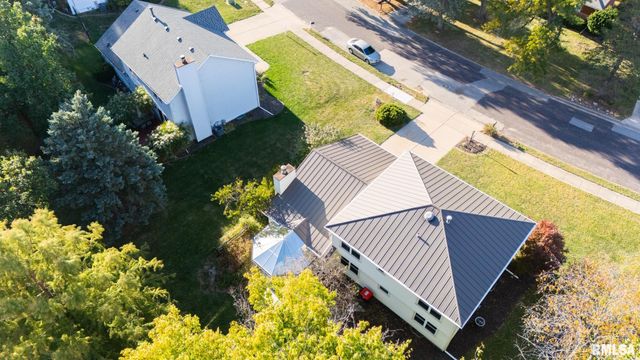 414 W TIMBER RIDGE Drive, Peoria, IL 61615