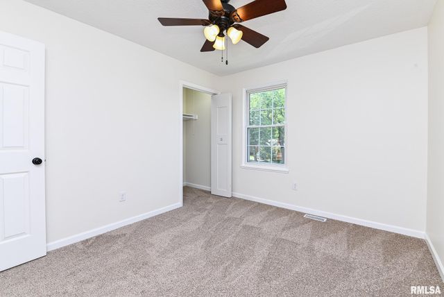 414 W TIMBER RIDGE Drive, Peoria, IL 61615