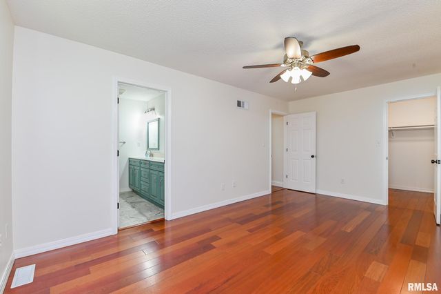 414 W TIMBER RIDGE Drive, Peoria, IL 61615