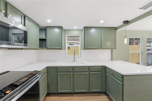 616 LIME STREET, Auburndale, FL 33823