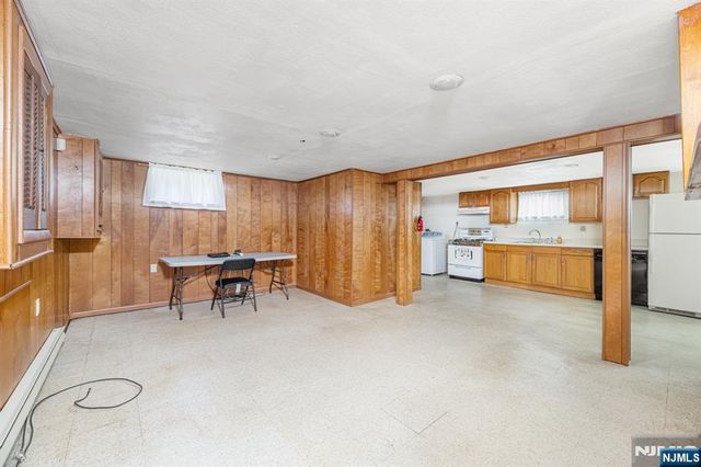225 Linden Road, Wayne, NJ 07470