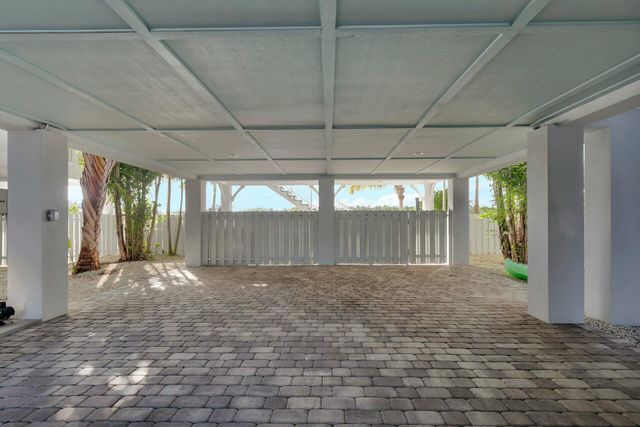 11890 1st Avenue Gulf Unit 3, Marathon, FL 33050