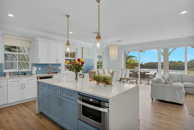 11890 1st Avenue Gulf Unit 3, Marathon, FL 33050