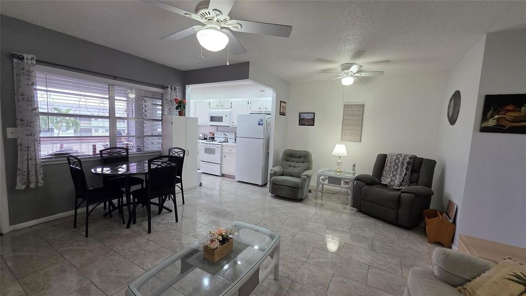 5300 Washington Street L338, Hollywood, FL 33021