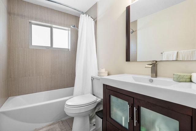 1620 SW 4TH Avenue, Pompano Beach, FL 33060