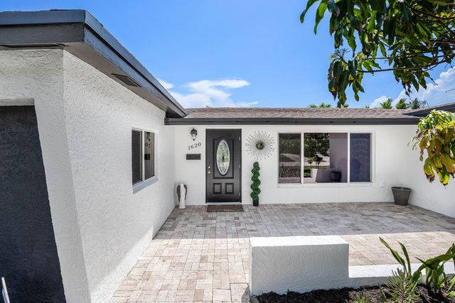 1620 SW 4TH Avenue, Pompano Beach, FL 33060