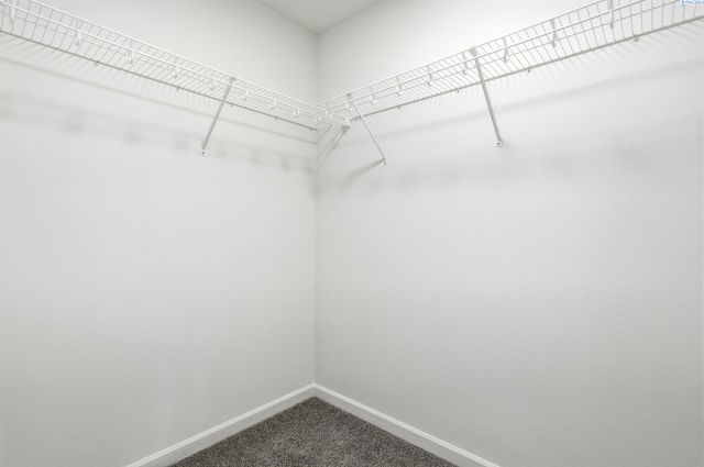 1202 Topaz Ave, Grandview, WA 98930