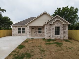 1436 E Baltimore Avenue, Fort Worth, TX 76104