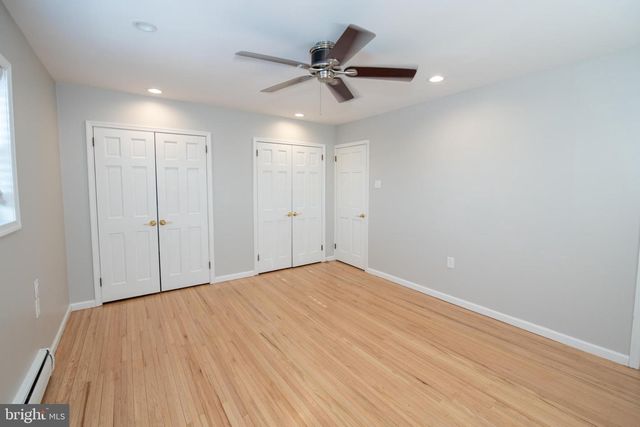 1018 HOFFNAGLE PL, Philadelphia, PA 19111