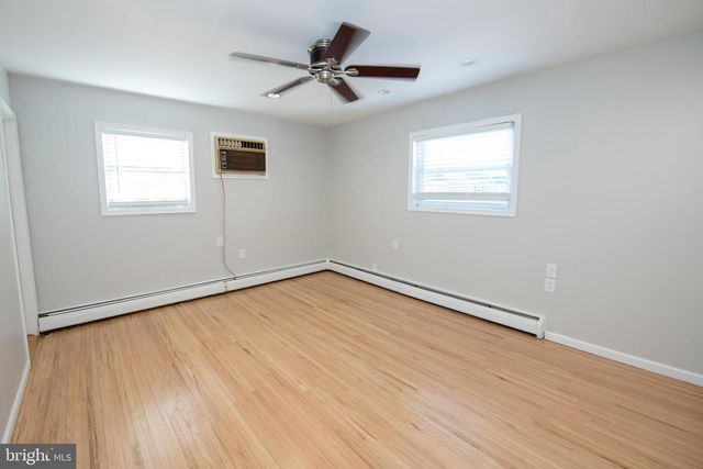 1018 HOFFNAGLE PL, Philadelphia, PA 19111