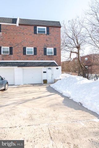 1018 HOFFNAGLE PL, Philadelphia, PA 19111