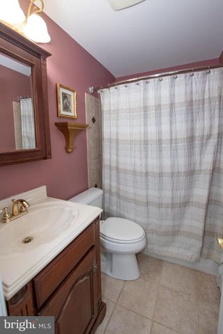 1018 HOFFNAGLE PL, Philadelphia, PA 19111