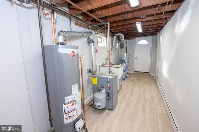 1018 HOFFNAGLE PL, Philadelphia, PA 19111