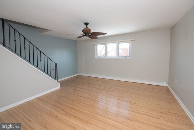 1018 HOFFNAGLE PL, Philadelphia, PA 19111